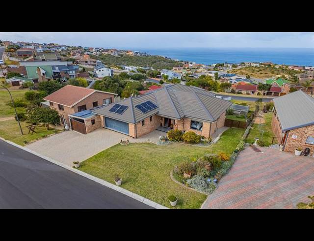 3 BEDROOM HOUSE FOR SALE IN DANA BAY